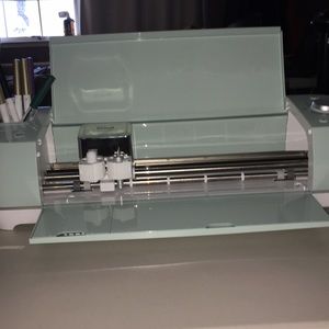 Meet your Posher, Emilie